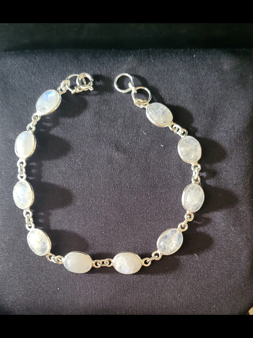 Silver Moonstone Oval Link Bracelet 7.5 To 8 Inches
